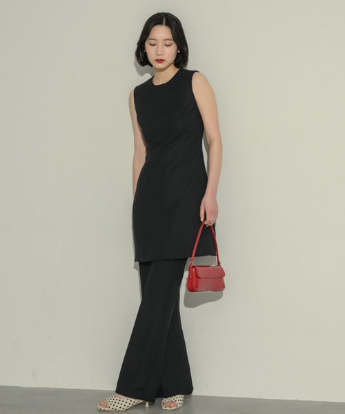 NEUNA(ヌナ)の「フレアラインパンツ(スラックス・レディース・アイボリー/ブラック・MEDIUM/SMALL/LARGE)」の10枚目の写真
