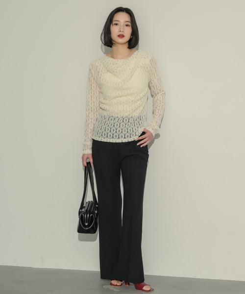 NEUNA(ヌナ)の「フレアラインパンツ(スラックス・レディース・アイボリー/ブラック・MEDIUM/SMALL/LARGE)」の17枚目の写真