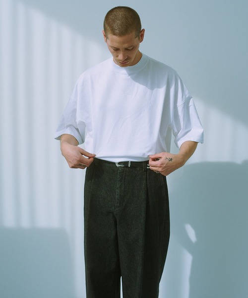 NewAnce(ニュアンス)の「【NewAnce】Oversize Mock Neck Tee /オーバーサイズモックネックTee(Tシャツ/カットソー・メンズ・ホワイト/ブラック/ネイビー・M/L)」の5枚目の写真