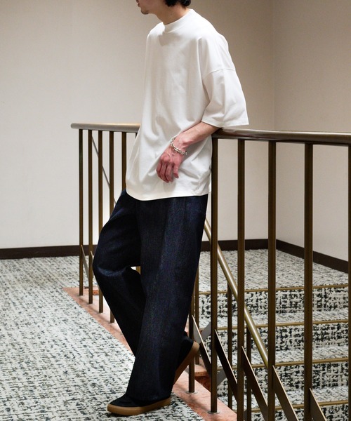 NewAnce(ニュアンス)の「【NewAnce】Oversize Mock Neck Tee /オーバーサイズモックネックTee(Tシャツ/カットソー・メンズ・ホワイト/ブラック/ネイビー・M/L)」の17枚目の写真