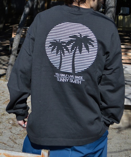 Sunny Smith(サニースミス)の「【SUNNY SMITH】SUNSETヤシの木柄 両面刺繍ロングスリーブTシャツ(Tシャツ/カットソー・レディース・スモークグレー/ホワイト・LARGE/MEDIUM)」の15枚目の写真