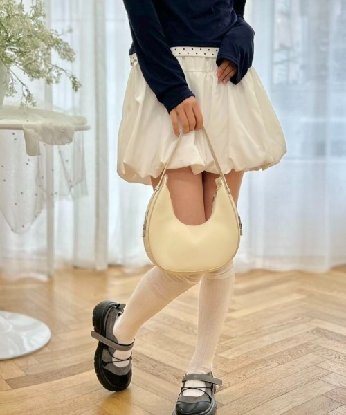mebole(メボレ)の「マシュマロバルーンスカート(スカート・レディース・ブラック/ホワイト・FREE)」の10枚目の写真