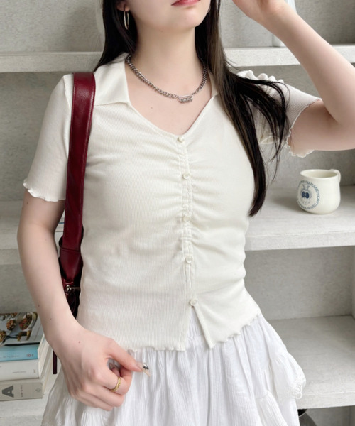 Ada.(エイダ)の「襟付き フロントボタン ギャザー デザイン トップス(Tシャツ/カットソー・レディース・ブラック/ホワイト・FREE)」の20枚目の写真