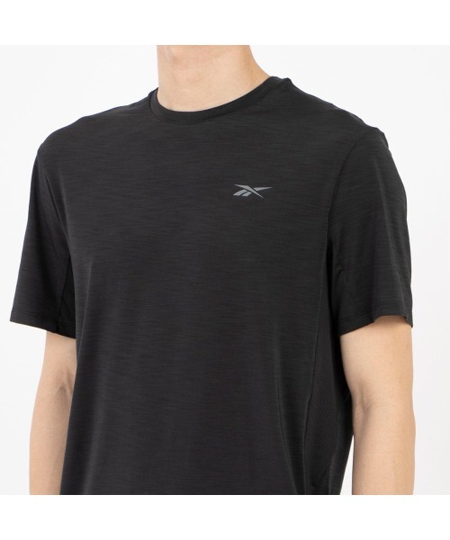 Reebok(リーボック)の「アスリート Tシャツ 2.0 RBK-チル / ATHLETE TEE 2.0 RBK-CHILL(Tシャツ/カットソー・メンズ・ブラック/グレー・XX-LARGE/LARGE/MEDIUM/SMALL/X-LARGE)」の8枚目の写真