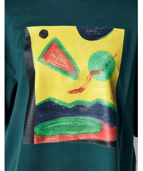 RUMCHE（ラムシェ）の「"Roy Taro" Art Print T-shirt / "Roy Taro"アートプリントTシャツ（Tシャツ/カットソー・レディース・ホワイト/ダークグリーン/ブラック・SMALL/MEDIUM）」の8枚目の写真