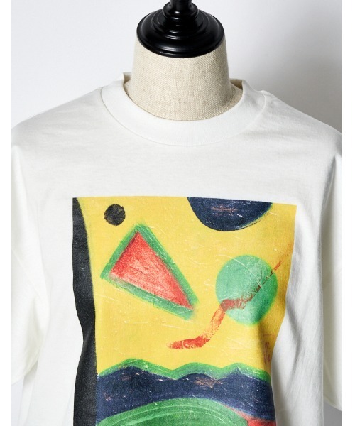 RUMCHE（ラムシェ）の「"Roy Taro" Art Print T-shirt / "Roy Taro"アートプリントTシャツ（Tシャツ/カットソー・レディース・ホワイト/ダークグリーン/ブラック・SMALL/MEDIUM）」の15枚目の写真