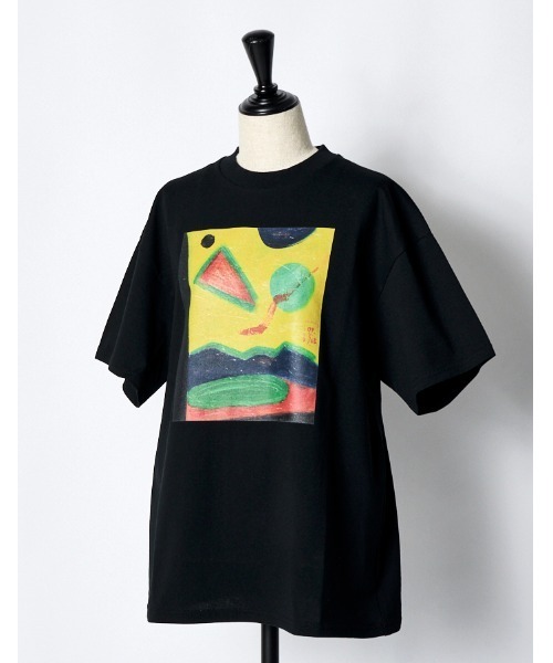RUMCHE（ラムシェ）の「"Roy Taro" Art Print T-shirt / "Roy Taro"アートプリントTシャツ（Tシャツ/カットソー・レディース・ホワイト/ダークグリーン/ブラック・SMALL/MEDIUM）」の21枚目の写真
