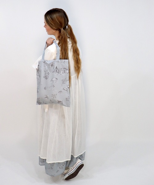 haupia（ハウピア）の「湖畔のレモンクリームパイ【トートバッグ】（トートバッグ・レディース・オフホワイト/グレー・FREE）」の5枚目の写真