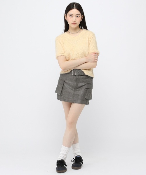 3.3 Field Trip (3.3フィールドトリップ)の「3.3Field Trip/フェザーVネック半袖(Tシャツ/カットソー・レディース・イエロー/ピンク/ブラック・FREE)」の9枚目の写真
