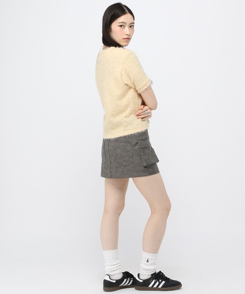 3.3 Field Trip (3.3フィールドトリップ)の「3.3Field Trip/フェザーVネック半袖(Tシャツ/カットソー・レディース・イエロー/ピンク/ブラック・FREE)」の11枚目の写真