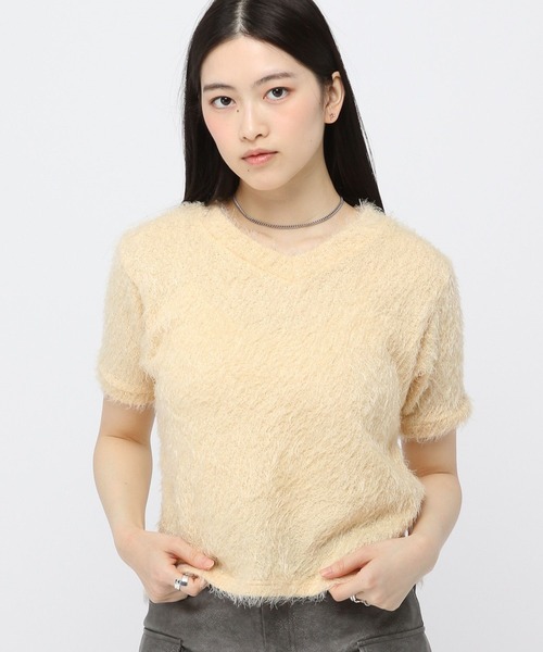 3.3 Field Trip (3.3フィールドトリップ)の「3.3Field Trip/フェザーVネック半袖(Tシャツ/カットソー・レディース・イエロー/ピンク/ブラック・FREE)」の12枚目の写真