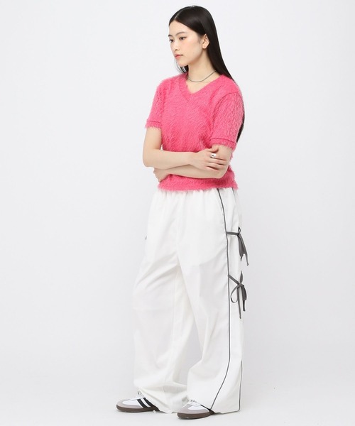 3.3 Field Trip (3.3フィールドトリップ)の「3.3Field Trip/フェザーVネック半袖(Tシャツ/カットソー・レディース・イエロー/ピンク/ブラック・FREE)」の5枚目の写真