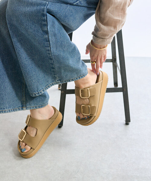 RIVE DROITE(リヴドロワ)の「【R.good(アールドットグッド)】Wバックルサンダル(サンダル・レディース・ブラック/ベージュ・SMALL/MEDIUM/LARGE)」の7枚目の写真