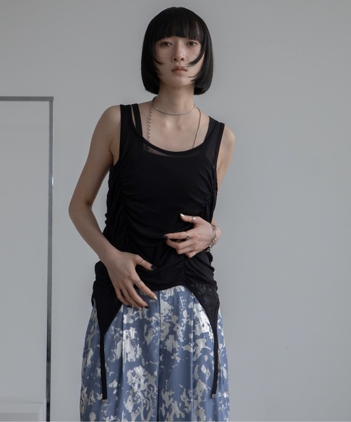 VACANCY(ヴァカンシー)の「レイヤードデザインタンク(タンクトップ・レディース・グレー/ブラック・FREE)」の18枚目の写真