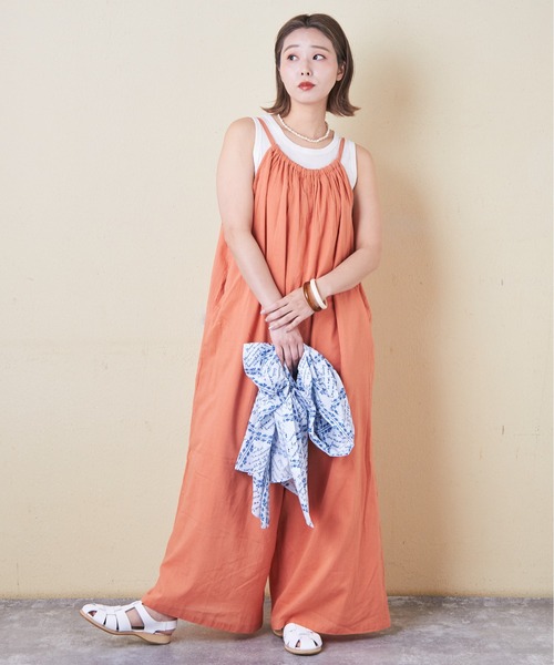 CUBE SUGAR（キューブシュガー）の「インドコットンギャザーワイドサロペット（サロペット/オーバーオール・レディース・ブラック/カーキ/ベージュ/イエロー/オレンジ・M）」の11枚目の写真