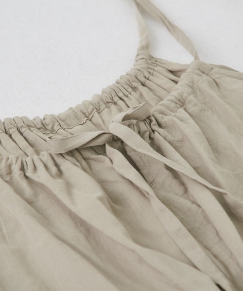 CUBE SUGAR（キューブシュガー）の「インドコットンギャザーワイドサロペット（サロペット/オーバーオール・レディース・ブラック/カーキ/ベージュ/イエロー/オレンジ・M）」の20枚目の写真