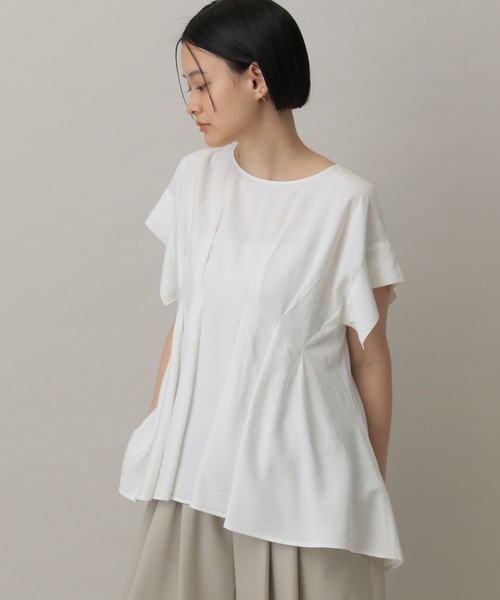 A part by（アパートバイ）の「タックデザインブラウス（シャツ/ブラウス・レディース・ベージュ系その他/ブラック/オフホワイト/オレンジ系その他4/ライトブルー・FREE）」の11枚目の写真