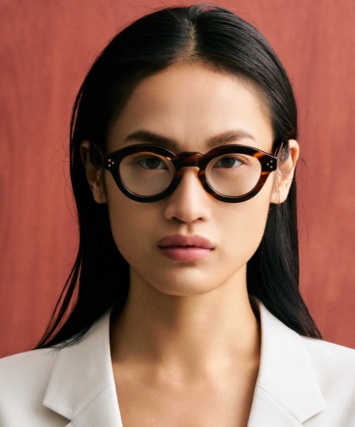 成田悠輔さん愛用品 丸四角メガネ XiT eyewear（エックス