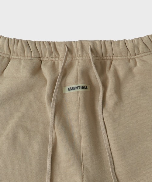 FOG ESSENTIALS（エフオージーエッセンシャルズ）の「FOG ESSENTIALS/エッセンシャルズ RUBBER TAG SWEAT SHORTS スウェットショートパンツ モード ストリート（スウェットパンツ・メンズ・ダークベージュ/クリーム/ヘザーグレー/ホワイト/タン・S/M/L/XL）」の14枚目の写真