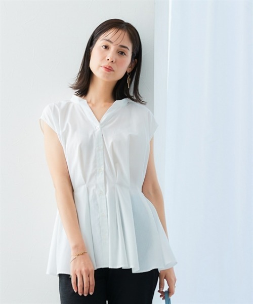 7days Life Styling（セブンデイズライフスタイリング）の「お手入れしやすいスキッパータックペプラムブラウス（接触冷感・イージーケア・UVカット・ウォッシャブル）＜大きいサイズ有＞（シャツ/ブラウス・レディース・ネイビー/ストライプ/オフホワイト・S/M/L/3L/LL）」の4枚目の写真