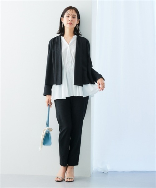 7days Life Styling（セブンデイズライフスタイリング）の「お手入れしやすいスキッパータックペプラムブラウス（接触冷感・イージーケア・UVカット・ウォッシャブル）＜大きいサイズ有＞（シャツ/ブラウス・レディース・ネイビー/ストライプ/オフホワイト・S/M/L/3L/LL）」の7枚目の写真