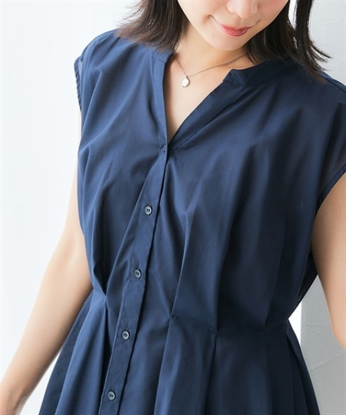 7days Life Styling（セブンデイズライフスタイリング）の「お手入れしやすいスキッパータックペプラムブラウス（接触冷感・イージーケア・UVカット・ウォッシャブル）＜大きいサイズ有＞（シャツ/ブラウス・レディース・ネイビー/ストライプ/オフホワイト・S/M/L/3L/LL）」の14枚目の写真