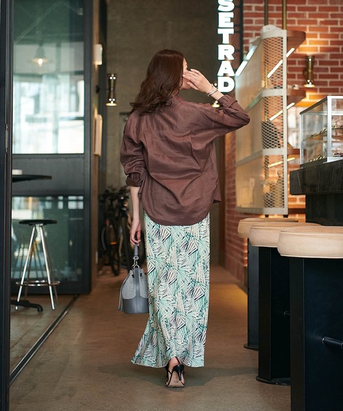 Jines(ジネス)の「AMARAボタニカルプリント ロングスカート(スカート・レディース・グリーン・38)」の8枚目の写真