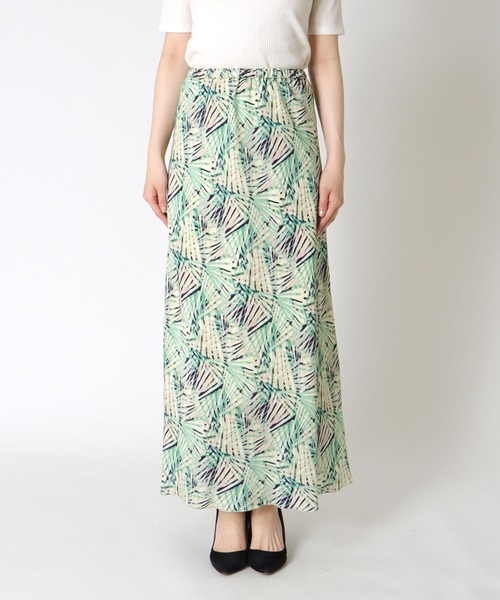Jines(ジネス)の「AMARAボタニカルプリント ロングスカート(スカート・レディース・グリーン・38)」の4枚目の写真