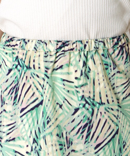 Jines(ジネス)の「AMARAボタニカルプリント ロングスカート(スカート・レディース・グリーン・38)」の15枚目の写真