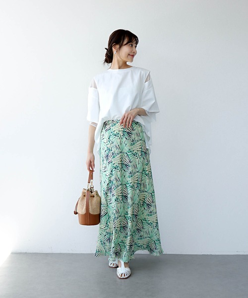 Jines(ジネス)の「AMARAボタニカルプリント ロングスカート(スカート・レディース・グリーン・38)」の6枚目の写真