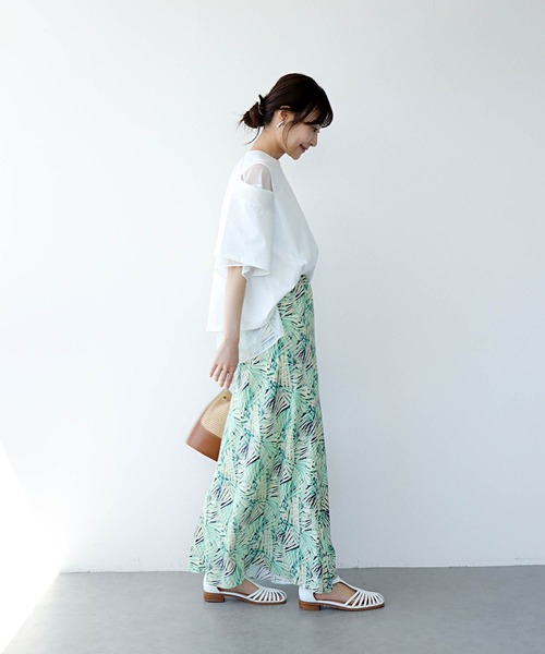 Jines(ジネス)の「AMARAボタニカルプリント ロングスカート(スカート・レディース・グリーン・38)」の5枚目の写真