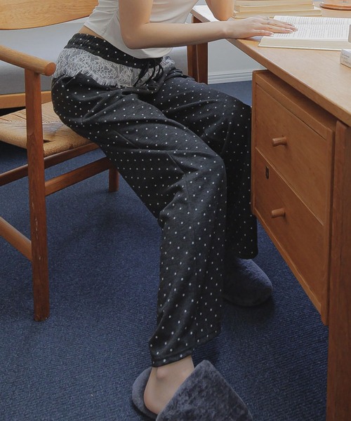 3.3 Field Trip （3.3フィールドトリップ）の「3.3 Field Trip／ドットレーススウェットパンツ（スウェットパンツ・レディース・ホワイト/グレー/ダークグレー・FREE）」の3枚目の写真