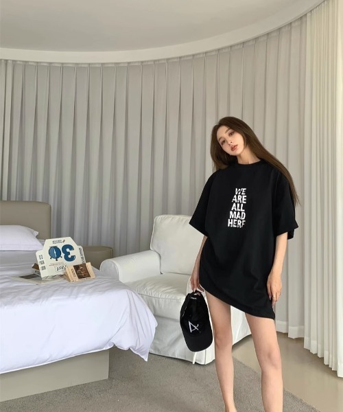 DEVICE(デバイス)の「シンプル ロゴ プリント 古着風 Tシャツ 韓国ファッション 韓国ストリート ストリートファッション Y2K(Tシャツ/カットソー・レディース・ダークグレー/ホワイト/ブラック・FREE)」の17枚目の写真