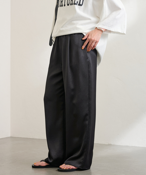 FRAMeWORK(フレームワーク)の「ヴィンテージライクサテンイージーパンツ(その他パンツ・レディース・ブラック/ベージュ/ボルドー・36/38)」の16枚目の写真