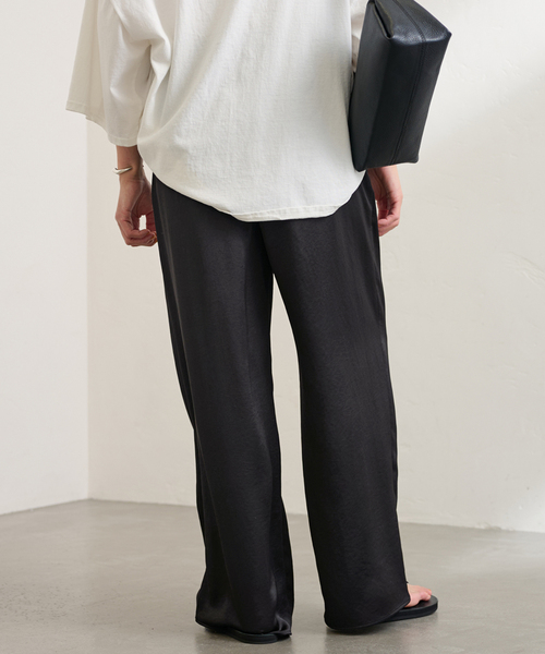 FRAMeWORK(フレームワーク)の「ヴィンテージライクサテンイージーパンツ(その他パンツ・レディース・ブラック/ベージュ/ボルドー・36/38)」の19枚目の写真