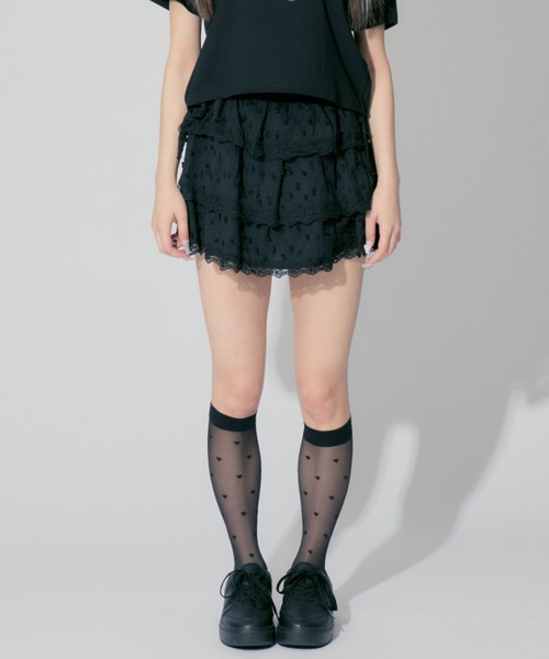 ALLuRing ChaRm(アリュリングチャーム)の「Ribbon Frilled Tiered Skirt / リボンフリルティアードスカート(スカート・レディース・ブラック/ホワイト・M/S)」の10枚目の写真