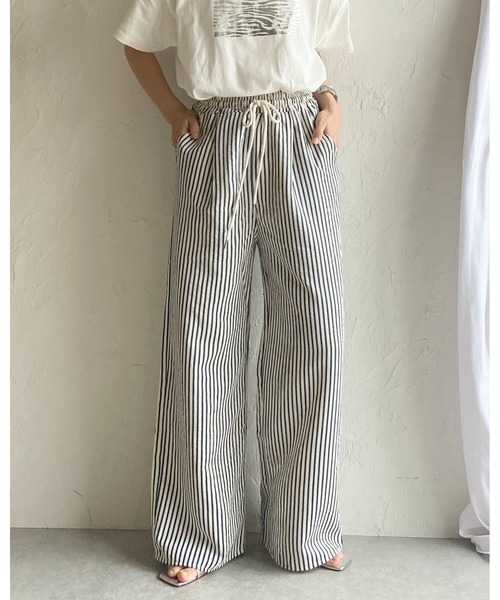 She's Closet(シーズクローゼット)の「コットンタッチ ストレート セミワイド ストライプパンツ イージーパンツ(その他パンツ・レディース・グリーン/ネイビー/ブラック/ブルー/グレー/ブラウン・FREE)」の21枚目の写真