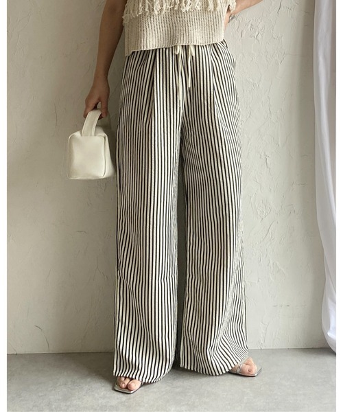 She's Closet(シーズクローゼット)の「コットンタッチ ストレート セミワイド ストライプパンツ イージーパンツ(その他パンツ・レディース・グリーン/ネイビー/ブラック/ブルー/グレー/ブラウン・FREE)」の14枚目の写真