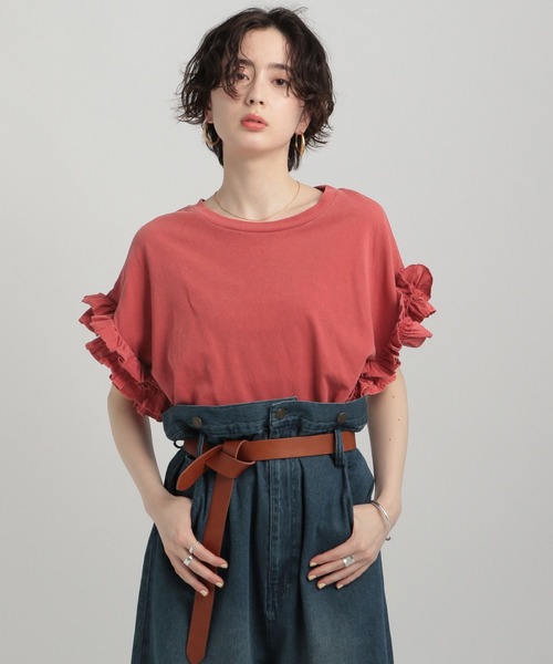 GEORGE'S（ジョージズ）の「ピグメントフリルカットソー（Tシャツ/カットソー・レディース・クリアレッド/オフホワイト/チャコールグレー・SMALL/MEDIUM）」の3枚目の写真