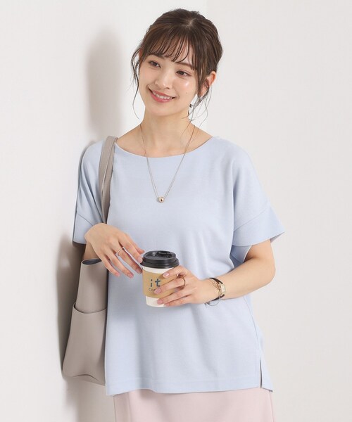 ITS'DEMO（イッツデモ）の「【接触冷感／吸水速乾／洗濯機OK】サカリバ袖タックプルオーバー（Tシャツ/カットソー・レディース・ブルーグリーン/ライトイエロー系/ピンク/レッド系1/オフホワイト/サックスブルー/オリーブ/ブラック/ナチュラル/ブルー・00）」の6枚目の写真