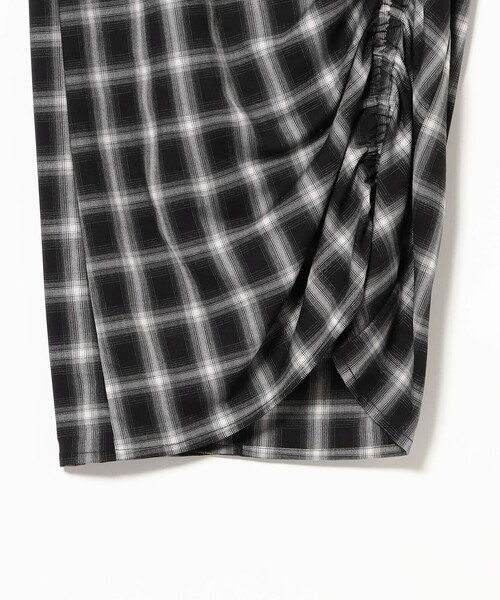 Ray BEAMS（レイビームス）の「チェック シャーリング タイトスカート（スカート・レディース・ブラック/レッド・1/0）」の10枚目の写真