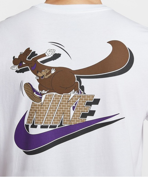 NIKE（ナイキ）の「【別注】ナイキ  NSW クラブ ネオ バーシティ S/S  限定コラボ（Tシャツ/カットソー・メンズ・ホワイト/カーキ・S/M/L/LL/3L）」の7枚目の写真