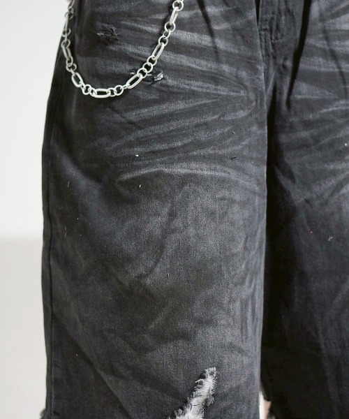 Chikashitsu +（チカシツプラス）の「【Chikashitsu +】oiled wash damage bermuda pants / 【チカシツプラス】オイルドウォッシュダメージバミューダパンツ（デニムパンツ・メンズ・ブルー/ブラック・M/L/S）」の21枚目の写真