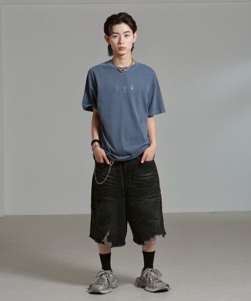 Chikashitsu +（チカシツプラス）の「【Chikashitsu +】oiled wash damage bermuda pants / 【チカシツプラス】オイルドウォッシュダメージバミューダパンツ（デニムパンツ・メンズ・ブルー/ブラック・M/L/S）」の15枚目の写真