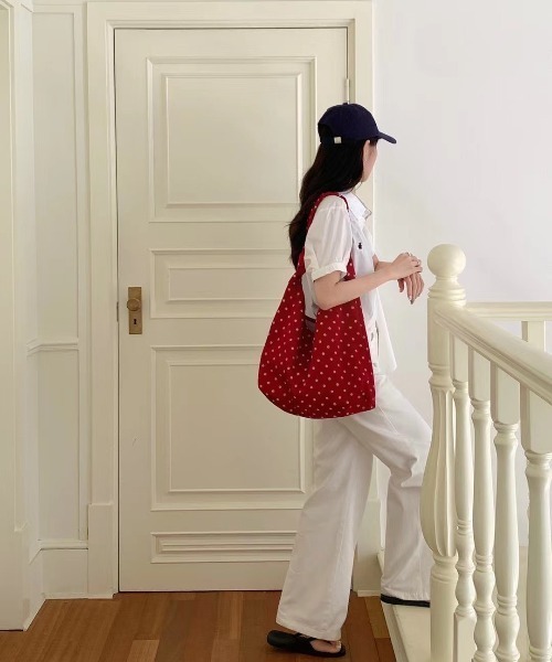 mebole(メボレ)の「Dotty Days Tote(トートバッグ・レディース・レッド/ホワイト/ブラック・FREE)」の9枚目の写真