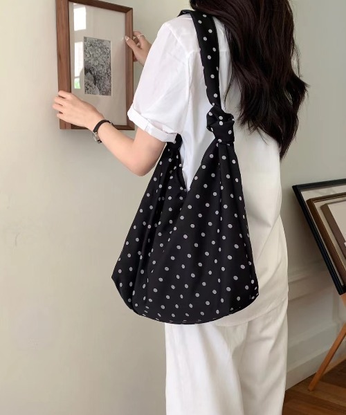 mebole(メボレ)の「Dotty Days Tote(トートバッグ・レディース・レッド/ホワイト/ブラック・FREE)」の6枚目の写真