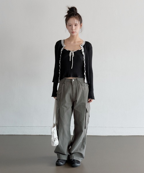 UNE MANSION(ユヌマンション)の「【ユニセックス着用可能】ユニークベルトフープ&ポケットマルチカーゴデニムパンツ(カーゴパンツ・レディース・ベージュ/ブラック/カーキ/クリーム・SMALL/MEDIUM/LARGE)」の22枚目の写真