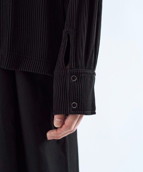 Pleats eyelet collar shirt プリーツアイレットカラーシャツ（シャツ