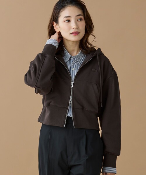 LACOSTE（ラコステ）の「裏パイルクロップドジップフーディー（パーカー・レディース・オフホワイト/ブラック/ダークブラウン・34/36/38/40）」の4枚目の写真