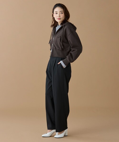 LACOSTE（ラコステ）の「裏パイルクロップドジップフーディー（パーカー・レディース・オフホワイト/ブラック/ダークブラウン・34/36/38/40）」の7枚目の写真